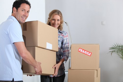Screen-reader compatible local moving service page for Epsom
